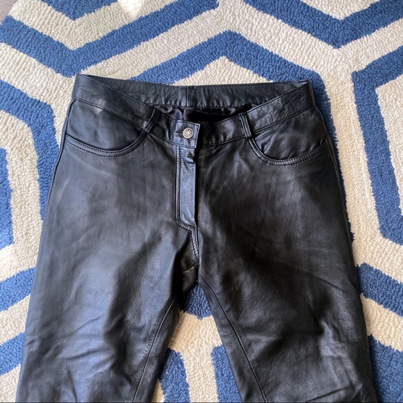 🖤 BLACK LEATHER PANTS! - Picture 6 of 11